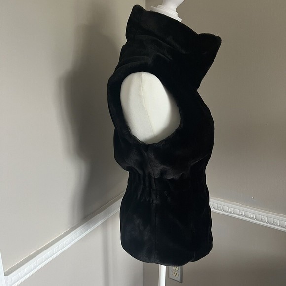 Faux Frenzi By Dena Women’s Vest Faux Fur Zip Up Black Size XL NEW - Picture 2 of 12